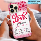 L'amour s'appelle Grandma Pink Heart Grandma Nana With Kids Coque De Téléphone Personnalisée