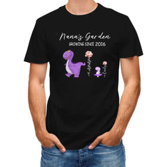 T-shirt Nana's Garden - Nom personnalisé Fleurs du mois des dinosaures