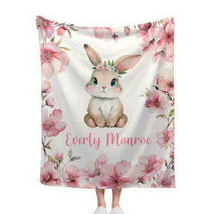 Couverture personnalisée avec prénom de bébé fille, lapin rose en fleurs de cerisier