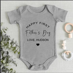 Bonne première fête des pères pour bébé
