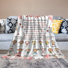 Nous avons embrassé cette petite couverture - Jusqu'à 14 enfants - Couverture personnalisée - Cadeau d'anniversaire pour la fête des mères pour grand-mère, nana, maman - Cadeau des petits-enfants 